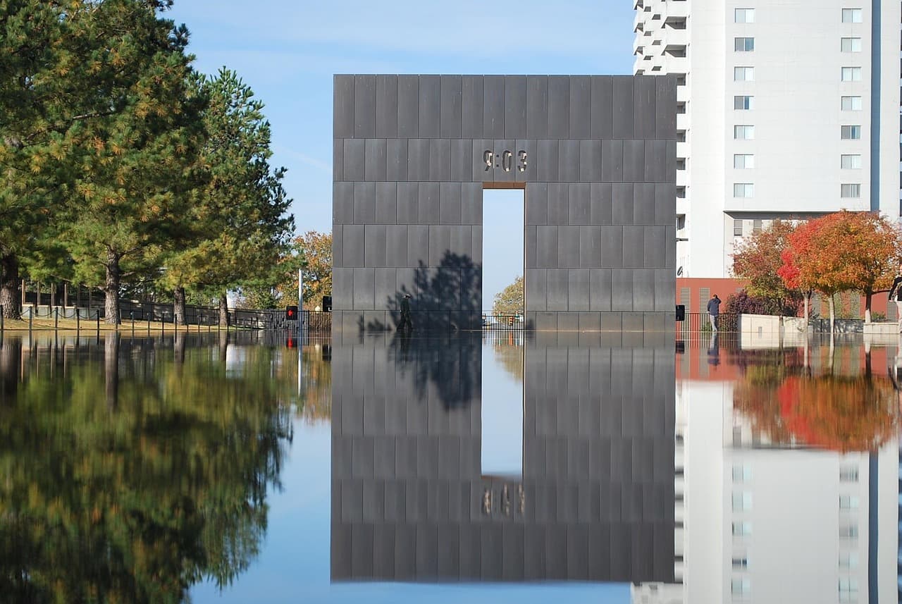 Art Deco Light & River Quiet: 5 Days in Tulsa for Two — Tulsa area